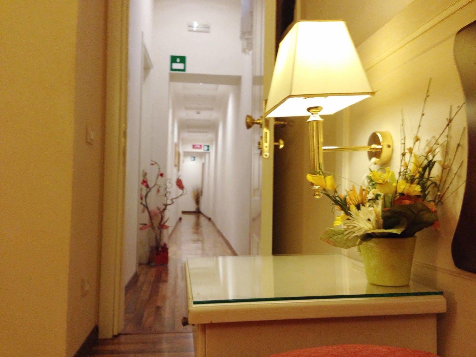 Residenza Domiziano Bed and Breakfast Roma Exterior foto